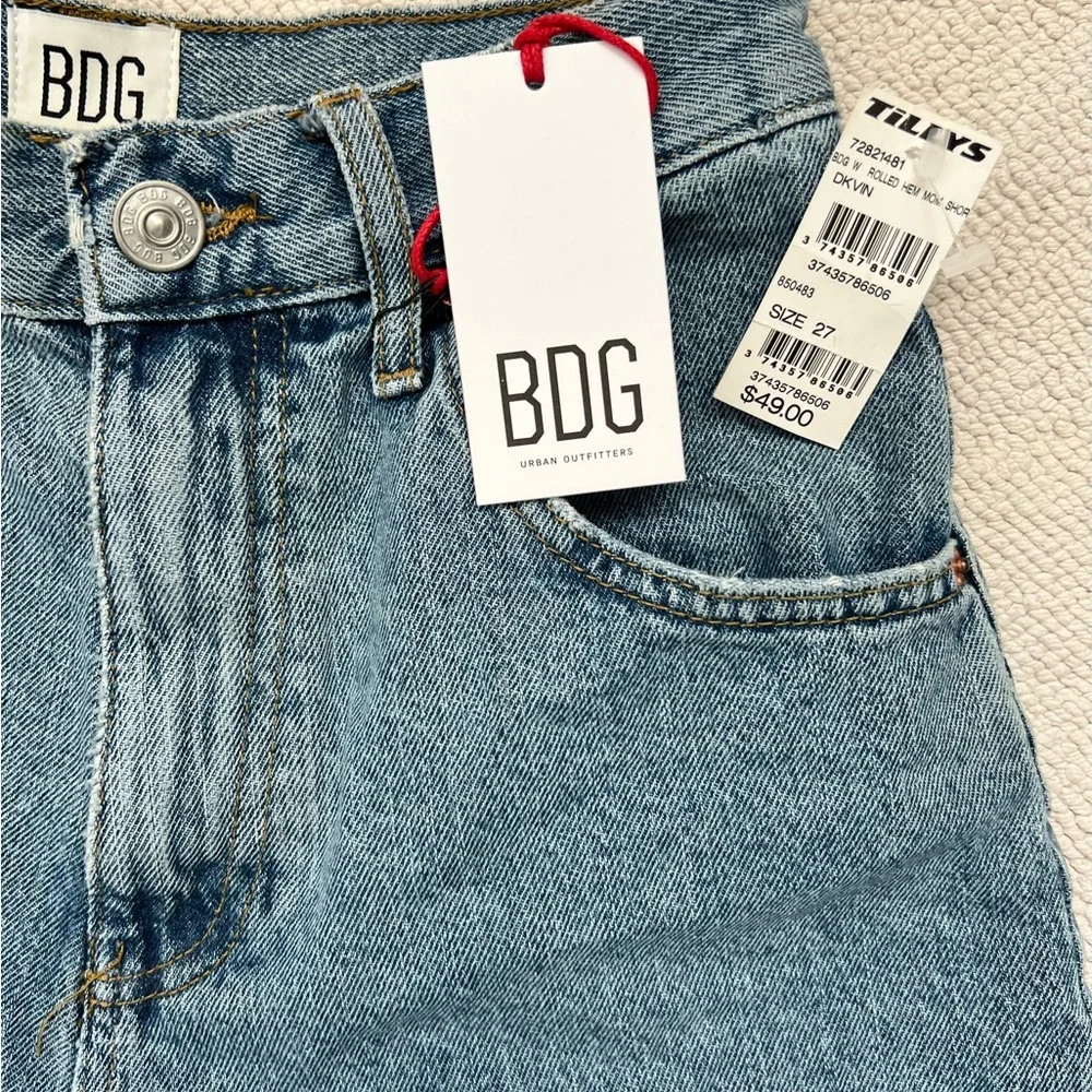 URBAN OUTFITTERS BDG BLUE JEANS SHORTS MOM HIGH WAISTED VINTAGE STYLE Size: 27 - Picture 5 of 16